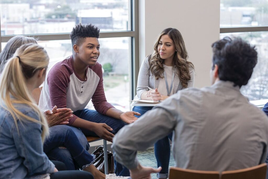 The Benefits of Seeking Professional Relationship Support for Teens