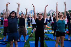 The Benefits of Yoga and Stretching for Everyday Pain Relief